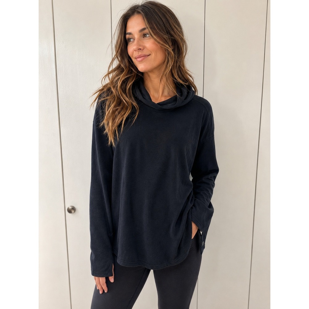 Columbia Cowl Neck Pullover Women XL Black Long Sleeve Gorpcore Athleisure Top